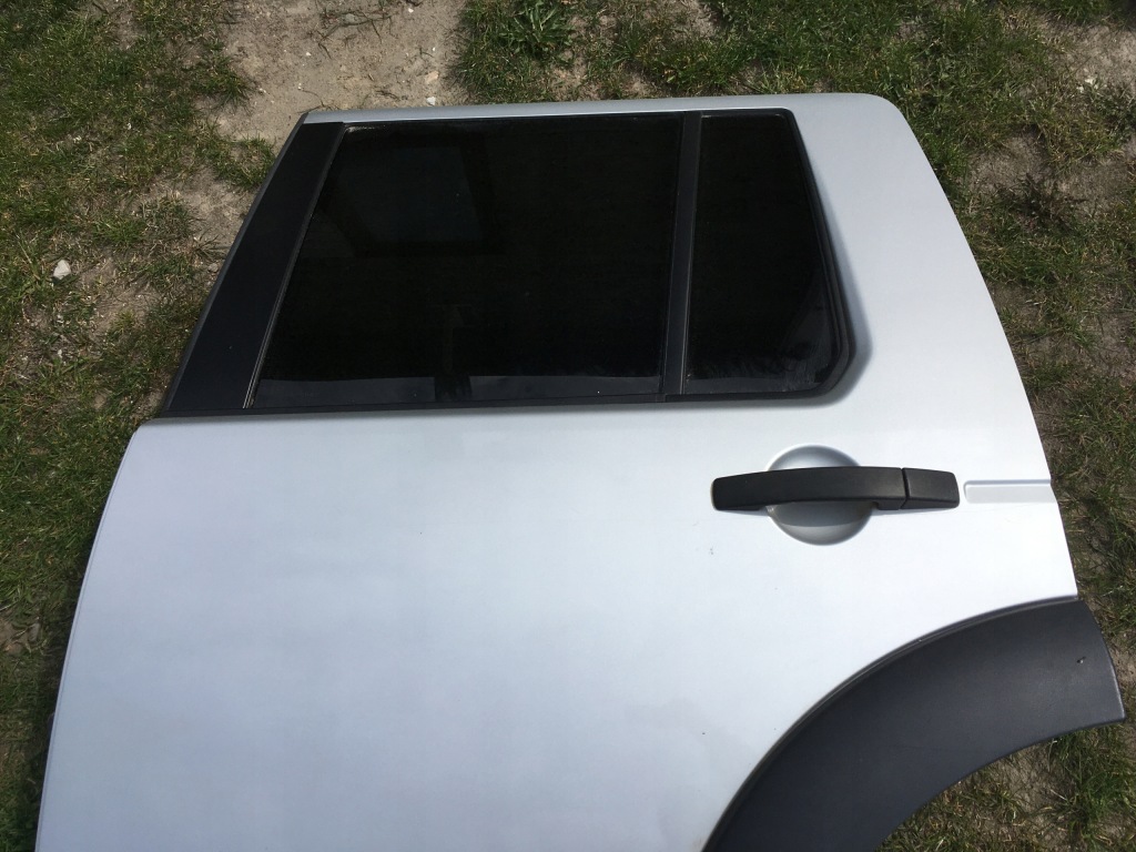 фото №10, Дверь левый правый задняя discovery iii zambezi silver