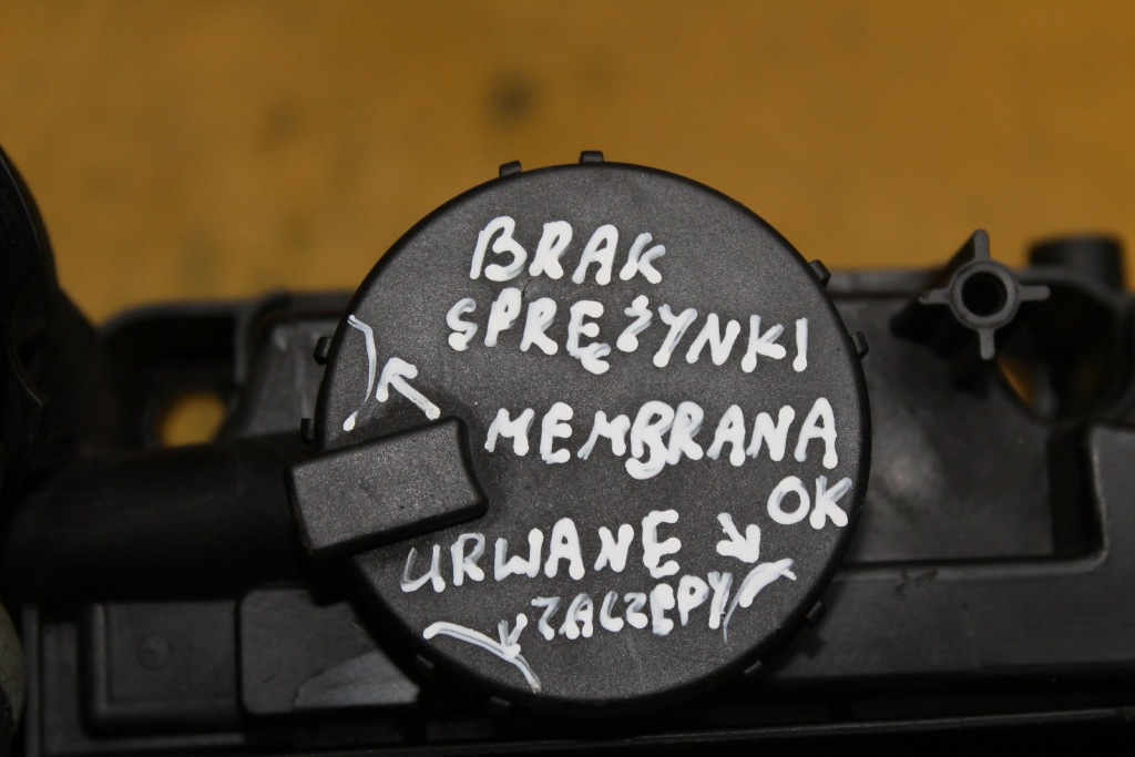 Кришка клапанів 7797613 bmw e60 2.0 d n47d20c Оригінал