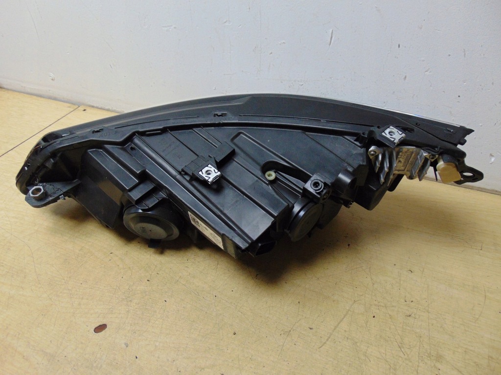 фото №11, Лампа правая перед vw golf viii 8 5h1941006c europa