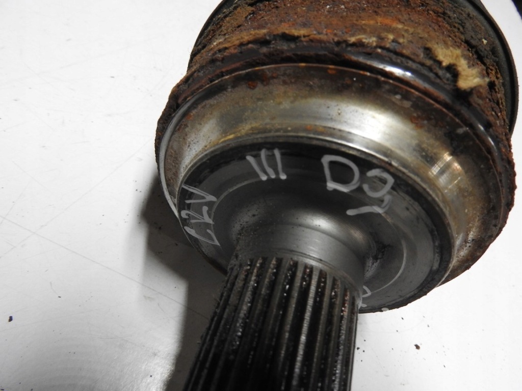 Honda cr-v 3 06-11 2.2 приводной вал правая  перед в Украине