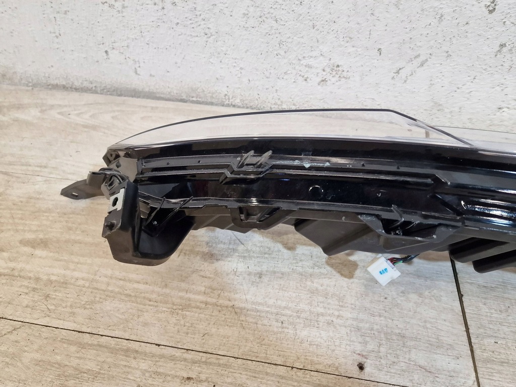 фото №12, Лампа правая mitsubishi eclipse cross lift edm92206010