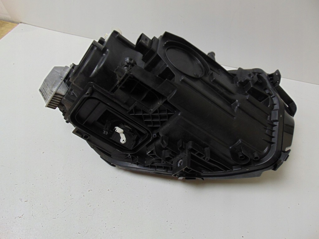 фото №15, Лампа ліва перед mercedes eqa a2439060100 europa