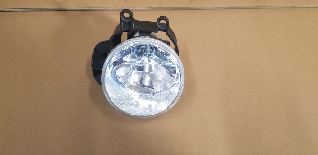 фото №1, Toyota yaris iii aygo, verso правый противотуманная фара