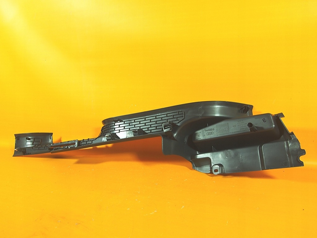 Audi q3 83a sb 18km обшивка стойка порог левая 83a853905 Киев