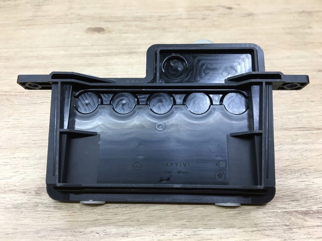 фото №8, Распределитель напряжения предохранитель a2065406817 mercedes-benz klasa c w206