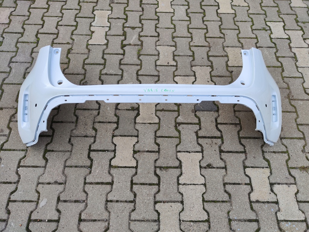 фото №1, Бампер задний задняя toyota yaris cross белый