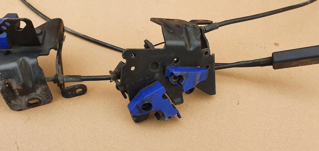 фото №4, Scania r замок трос капот