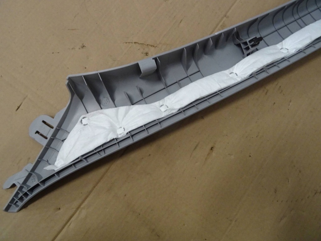 Накладка стійка правий перед hyundai i30 nr495 Недорого