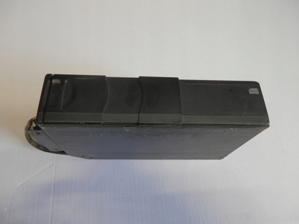 фото №1, Land rover discovery ii чейнджер cd xqe000110