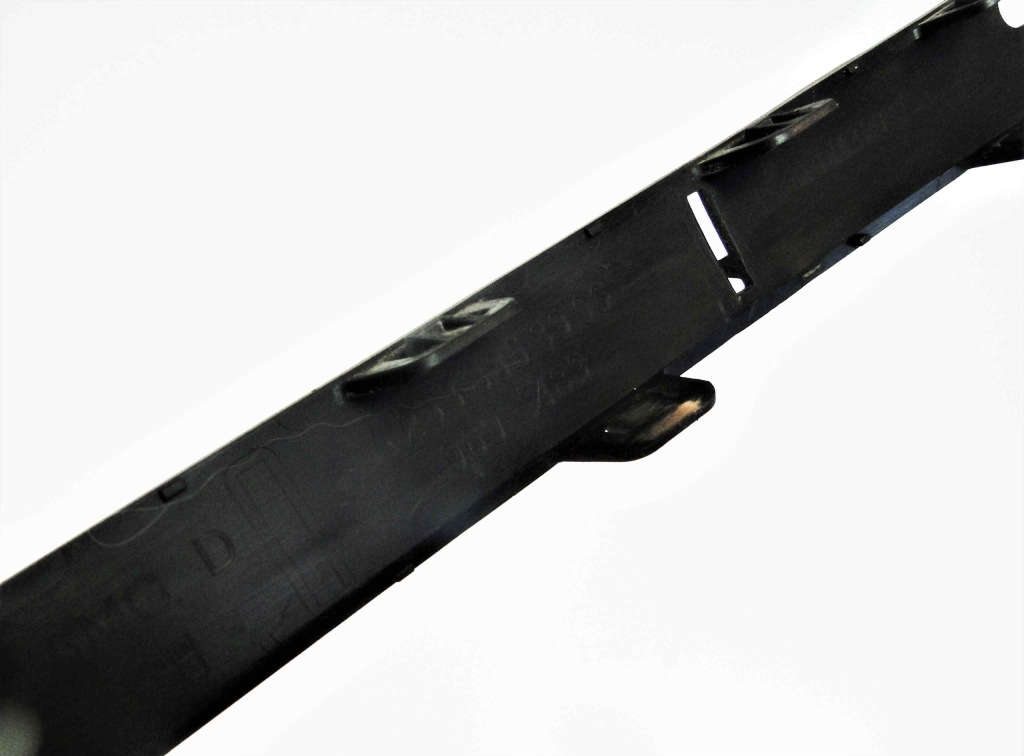 Mercedes glc 253 x/c решітка середня заглушка amg Київ