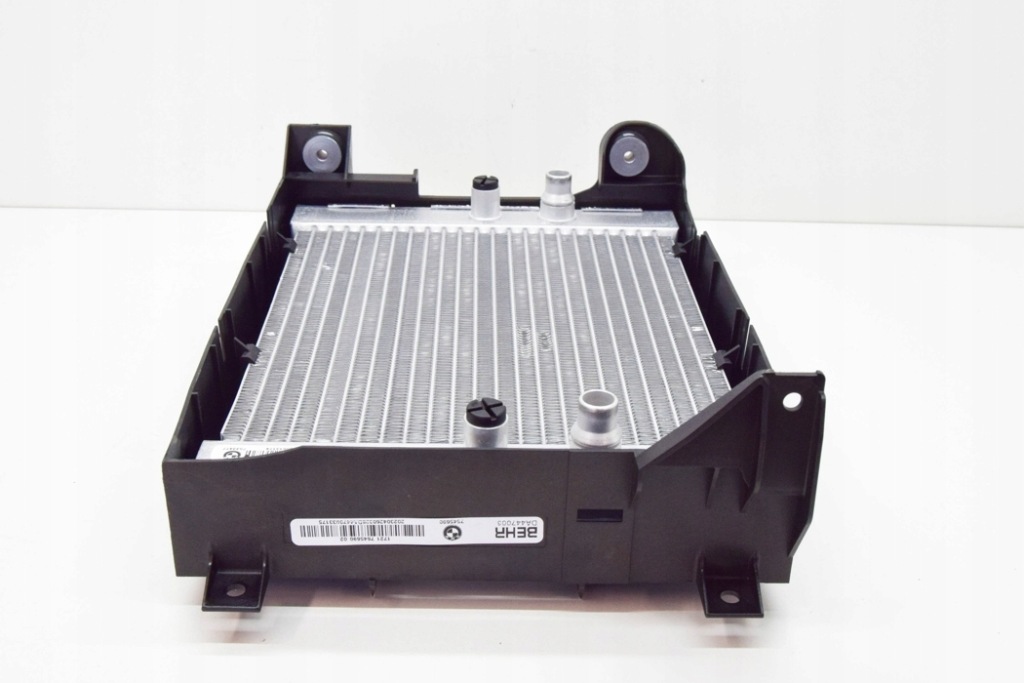 Bmw x5 f15 дополнительная радиатор жидкость охлаждающий 17117645690 3.0 дизель 230 Недорого