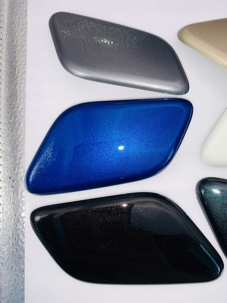 фото №1, Заглушка распылителя toyota verso цвета оригинал