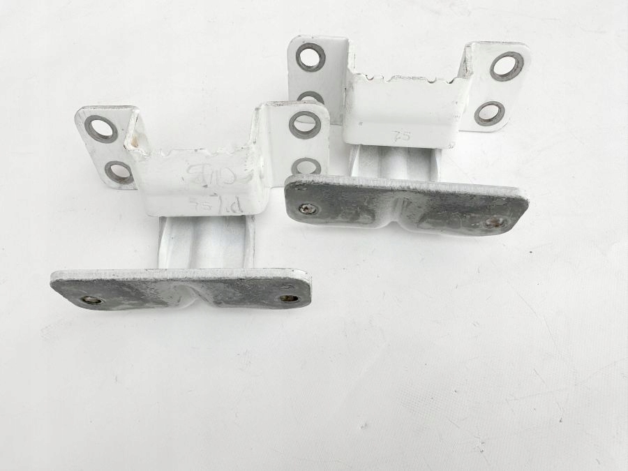 фото №1, Nissan cabstar maxity nt400 петлі двері оригінал