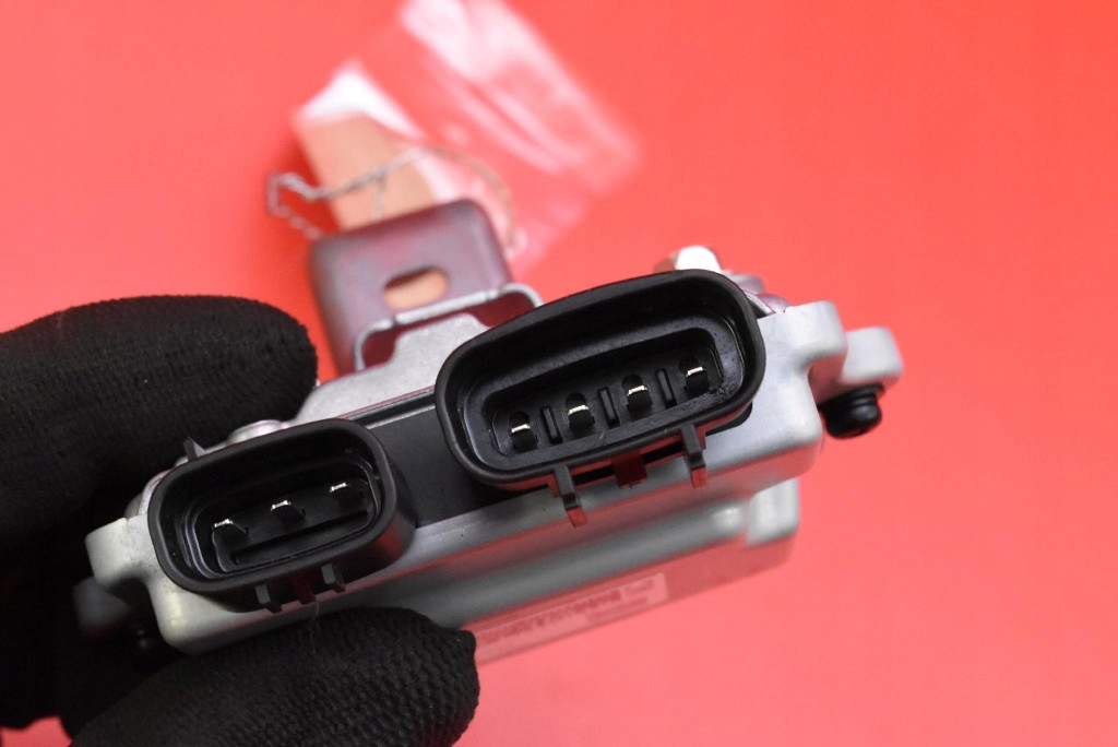 фото №7, Блок керування модуль насоса пального 89571-10010 toyota yaris cross 1.5 vvt-ie 20-