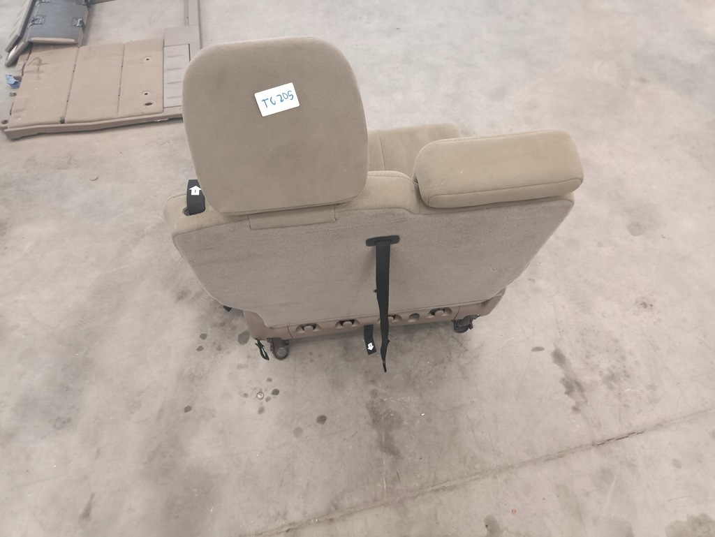 фото №8, Chrysler town country сиденья задняя 3 ряд