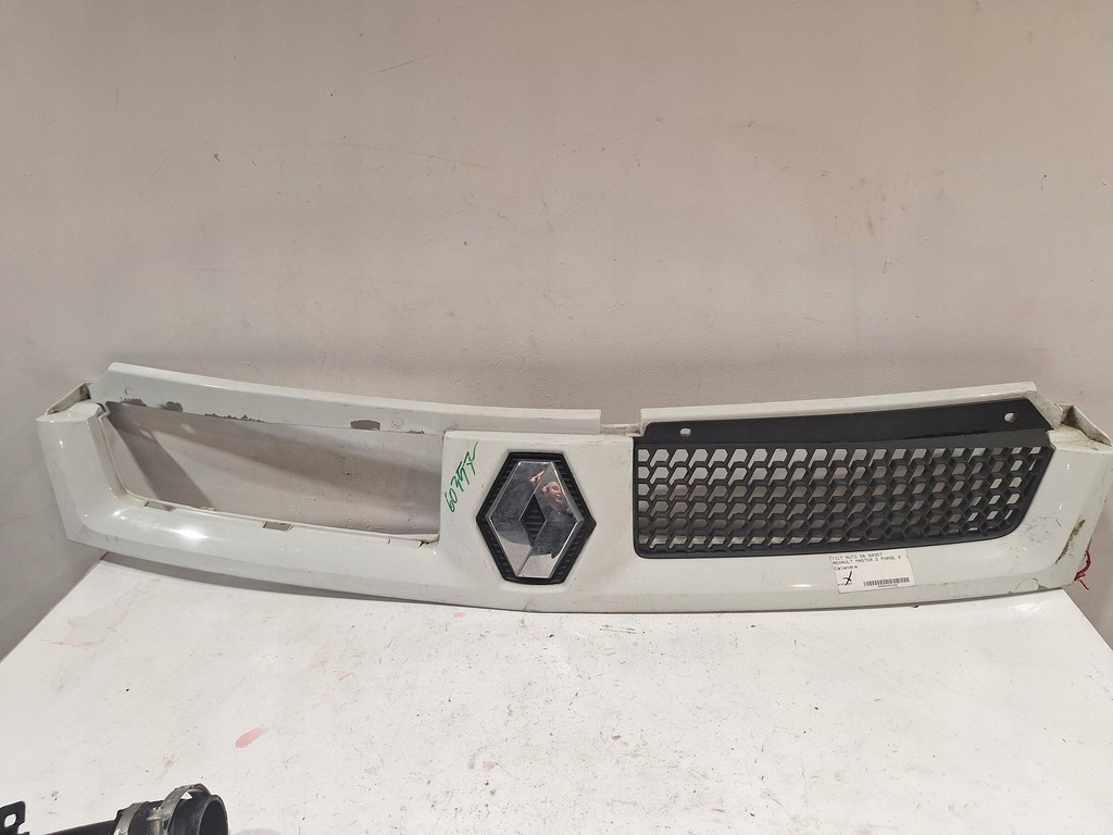 фото №1, Решітка радіатора решітка радіатора 8200233765 renault master ii 04-