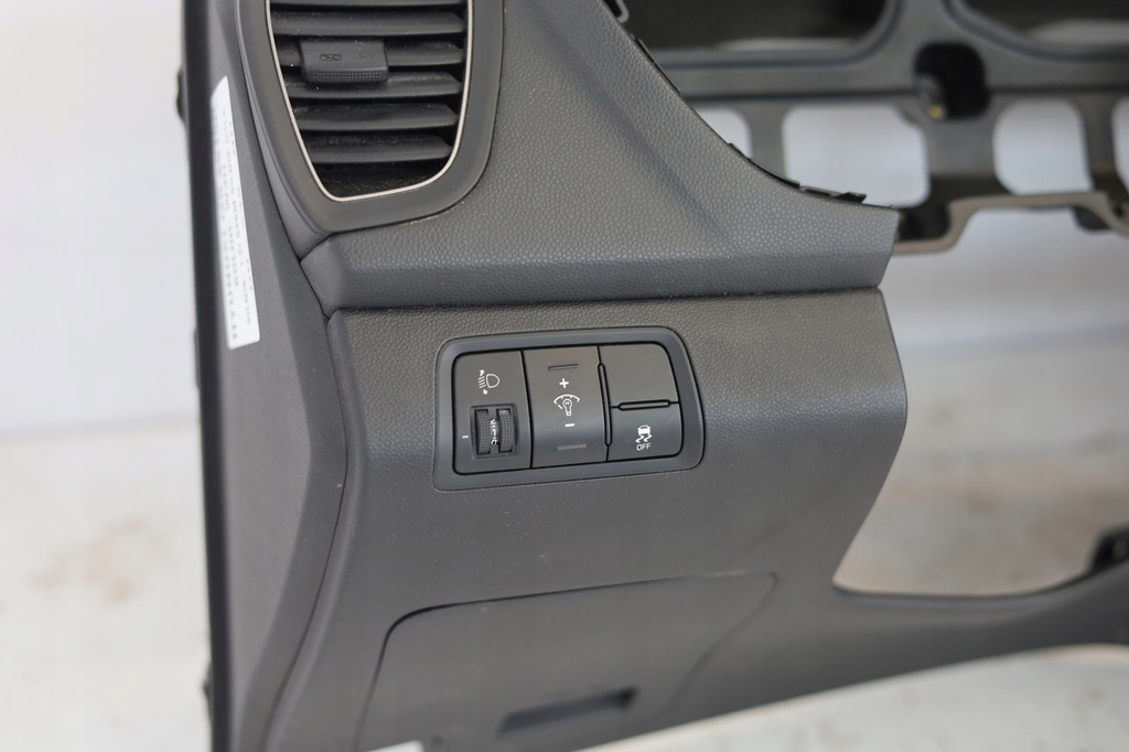 фото №5, Консоль панель приладів приладова подушка безпеки ремені kpl hyundai i20 ii 14-20 europa