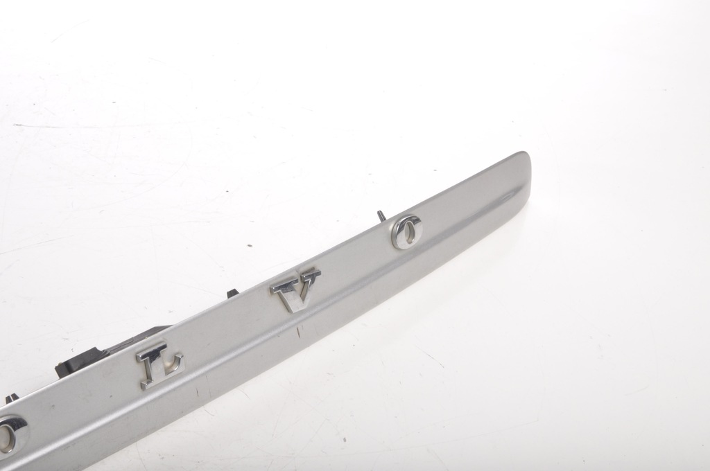 фото №9, Volvo v50 накладка молдинг крышки 426-26