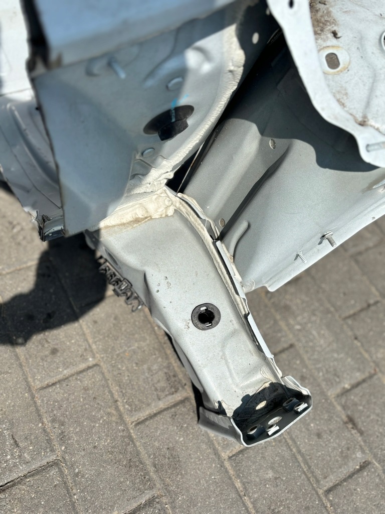 фото №7, Renault twingo iii чверть ліва лонжерон