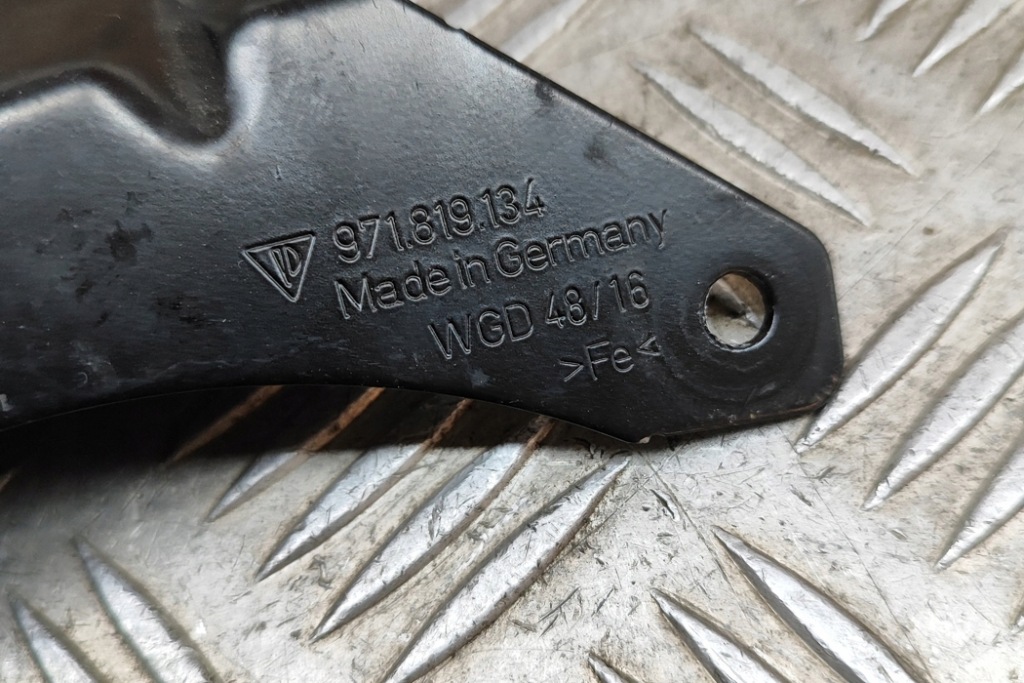 фото №6, Porsche panamera 971 кронштейн насоса воды вспомогательный 971819134 2.9hybrid 340k