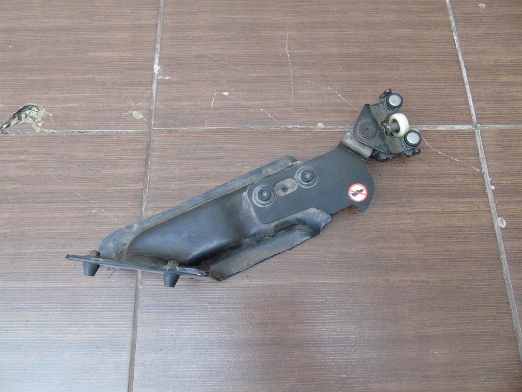 фото №1, Ролик підрамник напрямна двері p transit connect 14-