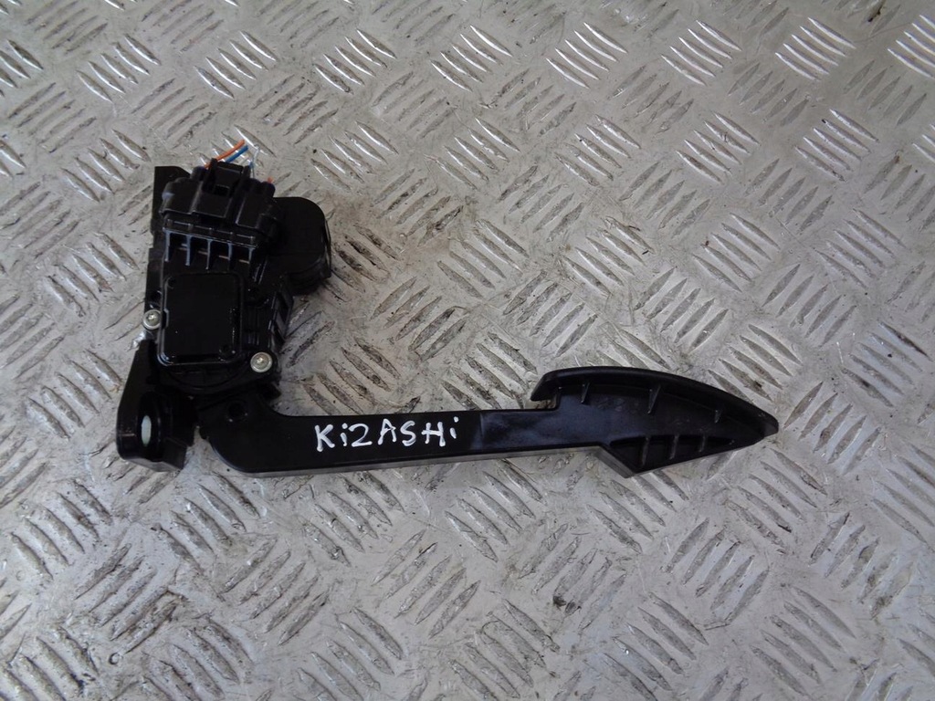фото №1, Потенциометр педаль газа suzuki kizashi 09-