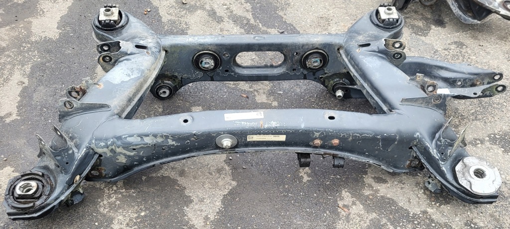 фото №8, Подрамник задняя подрамник подрамник балка подвеска задняя подрамник mercedes c w205 оригинальный номер