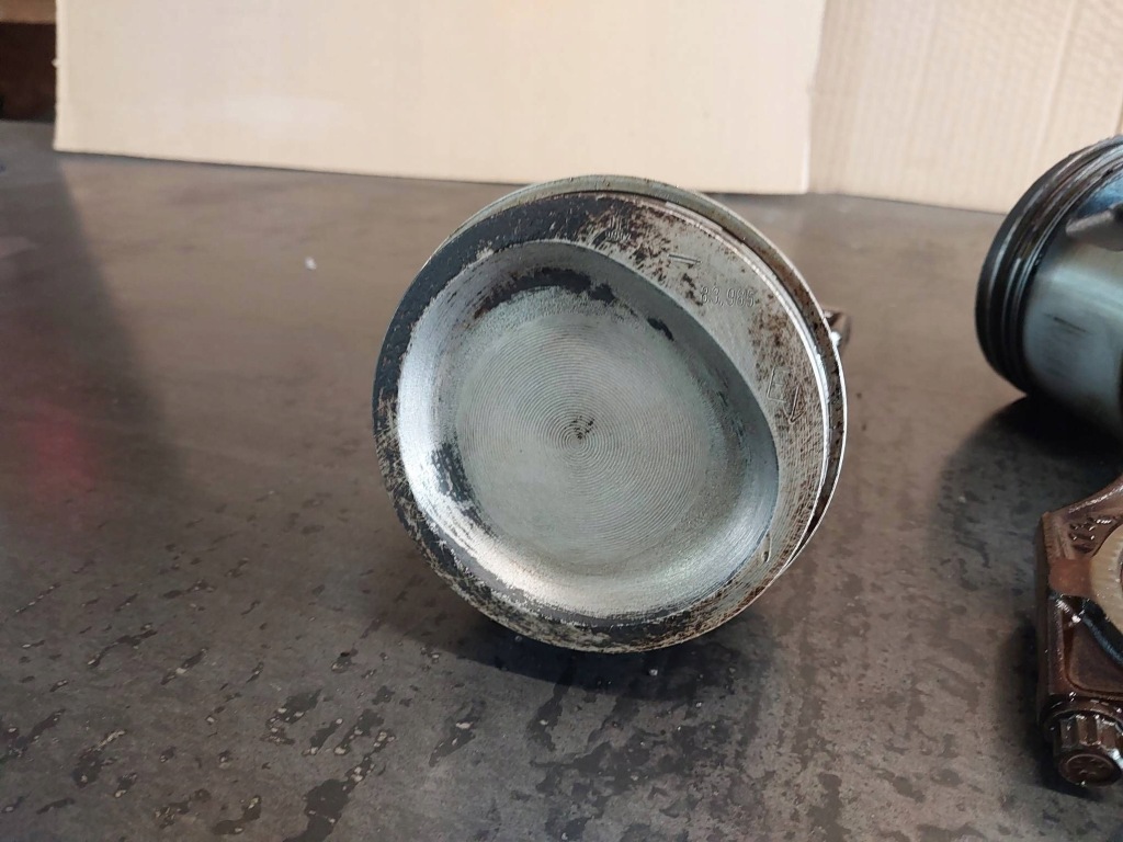 Поршень з шатун bmw 3 e36 318i m40b18 184e1 Недорого