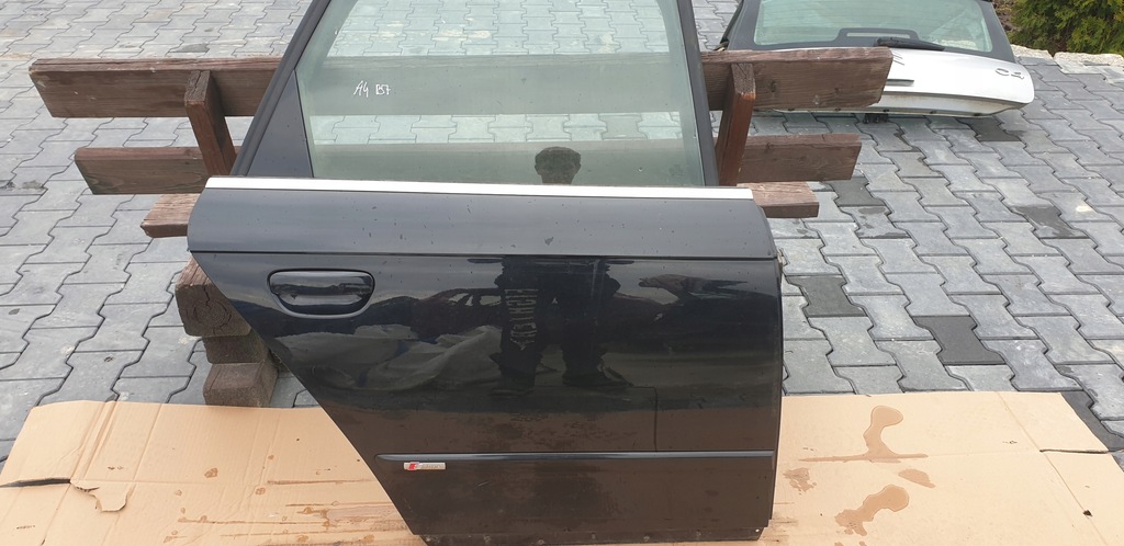 фото №1, Правое задние дверь audi a4 b7