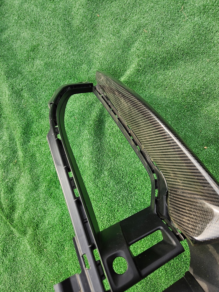 фото №9, Спойлер dół накладка карбон бампера porsche taycan cross turismo 9j0