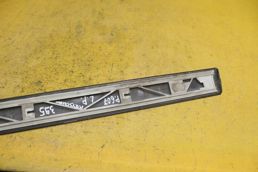 фото №11, Молдинг двері лівий перед peugeot 607