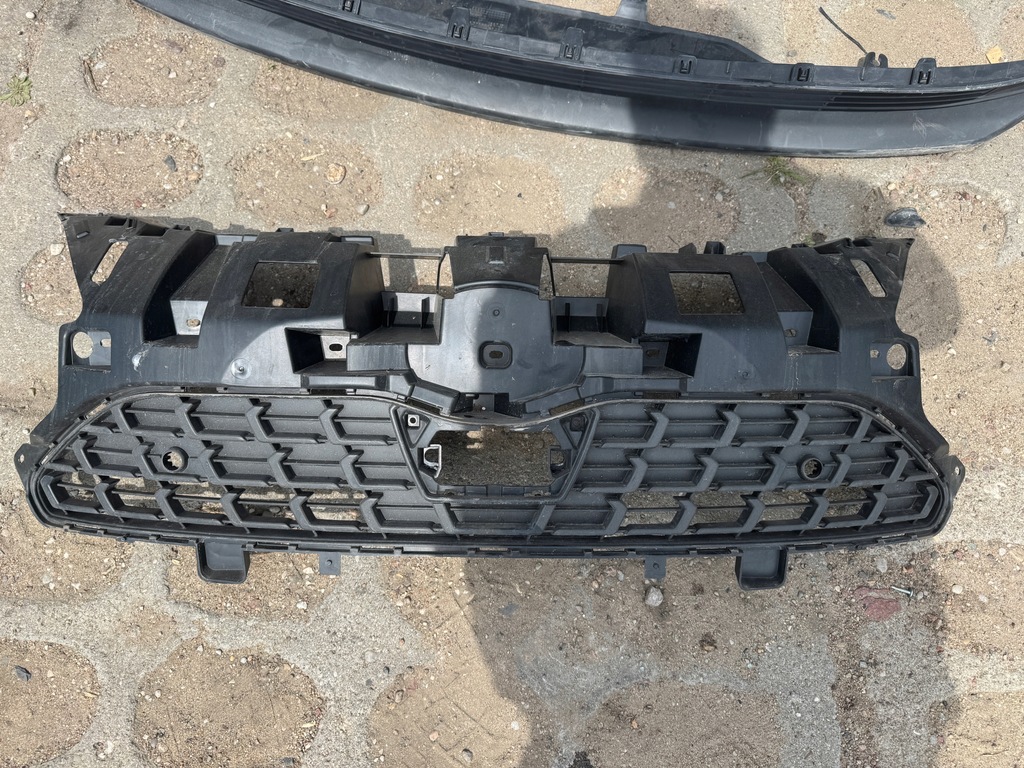 фото №6, Toyota yaris cross 20- накладка решётка спойлер бампера перед 52129-0d080