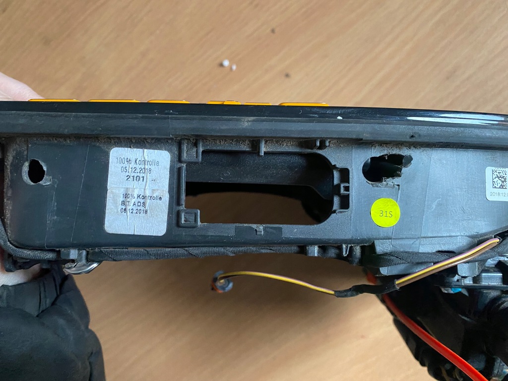 фото №9, Audi e-tron 4ke роз'єм заряджання кришка 4ke810001 оригінал