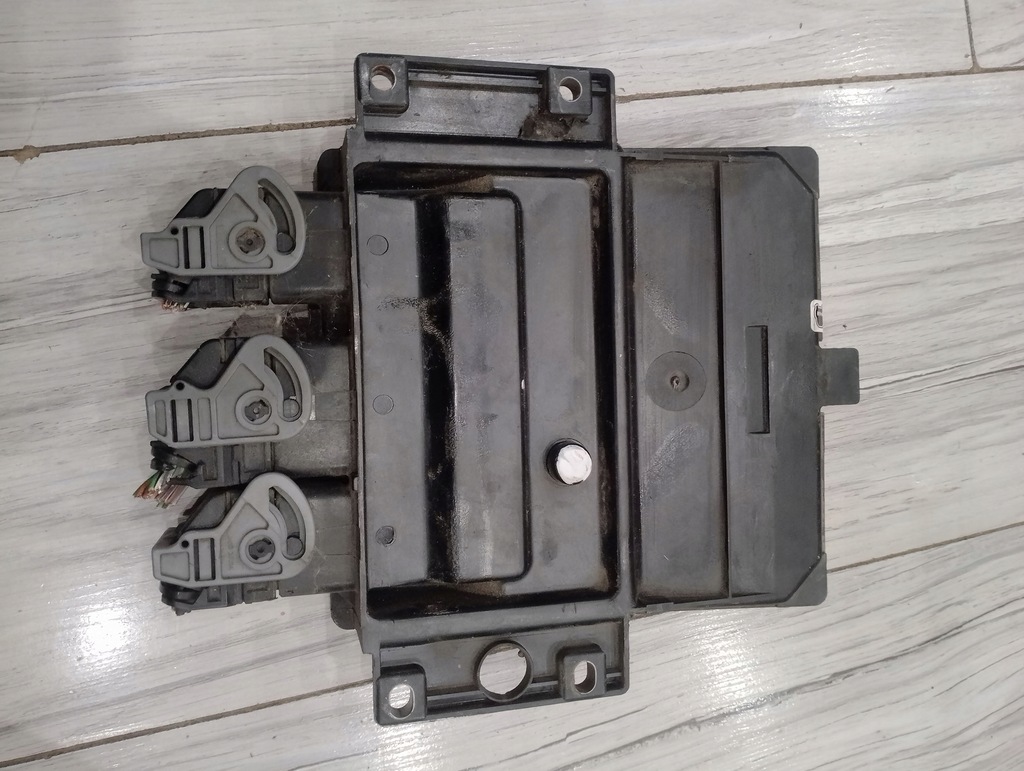 фото №3, Бортовий комп'ютер блок керування renault 8200331477 8200469335