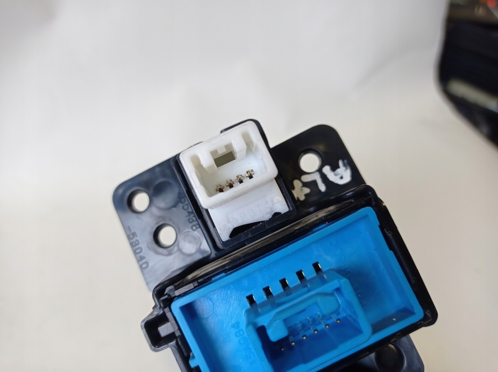 фото №6, Перемикач круїз-контроль регулювання lexus is 250 15a984