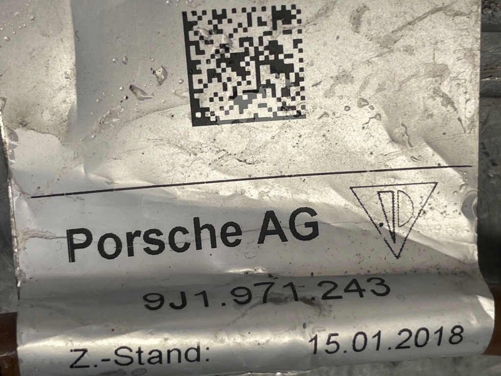 Porsche оригинальный номер 9j1971243 taycan кабель шланг аккумулятор минус Недорого