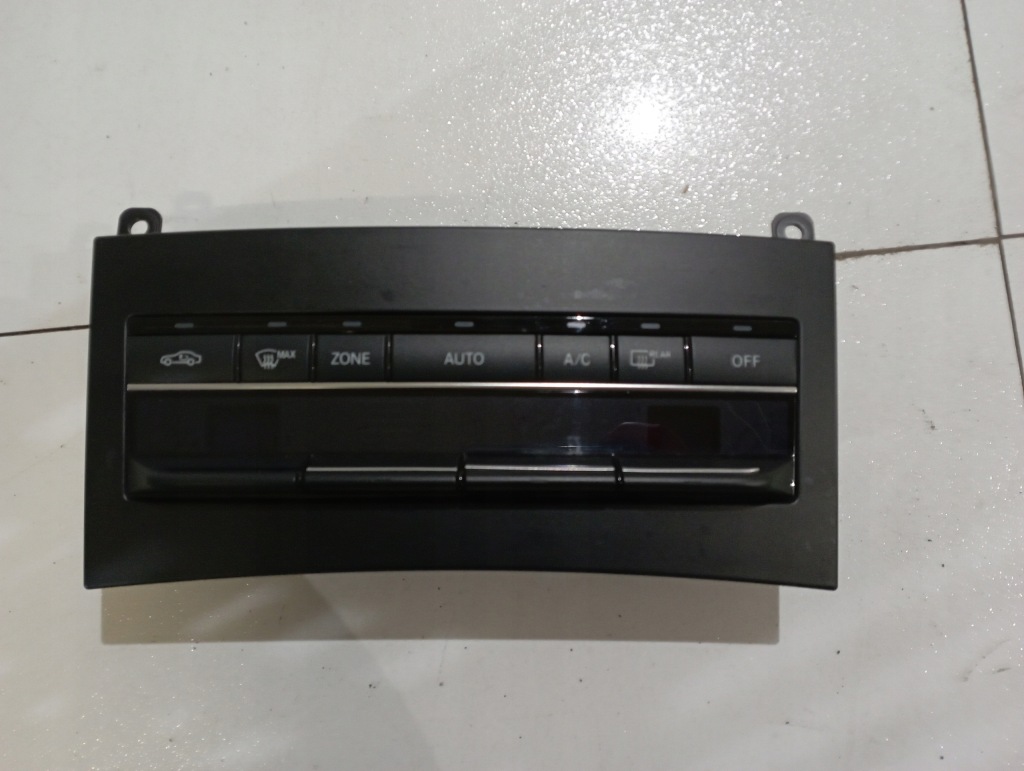 фото №1, Mercedes w212 e klasa панель обдув кондиціонера a2129005018