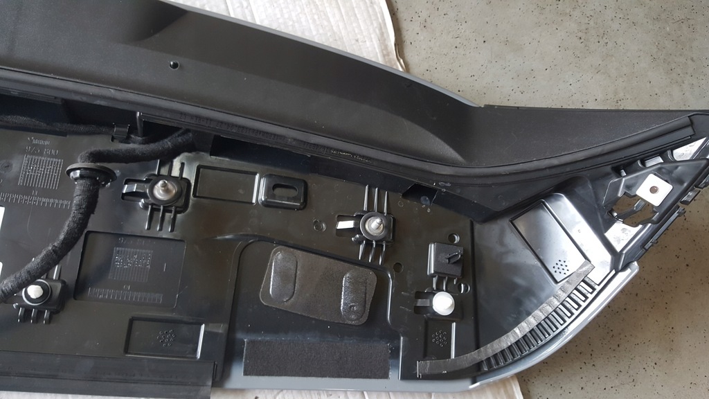 фото №10, Спойлер спойлер крышки задняя vw golf viii 5h6827934 демонтаж