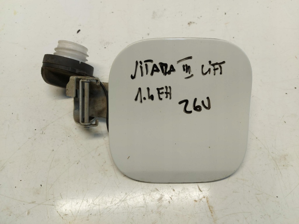 фото №1, Suzuki vitara iii lift кришка заливної пального 26u