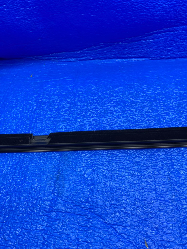 фото №8, Mercedes glc x253 253 молдинг amg czarna левый задняя