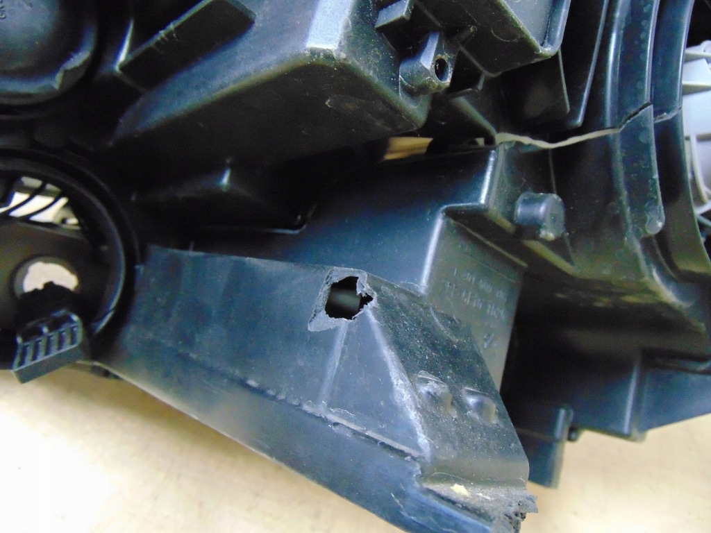 фото №14, Лампа правая перед vw touran iii 5tb941006a europa