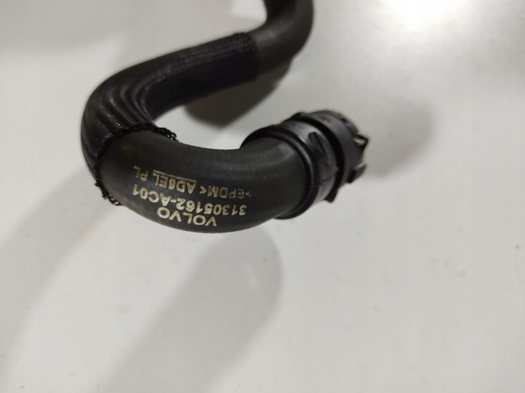 Volvo v60 d2 13r- труба пабтрубок  шланг воды 31305162 Недорого