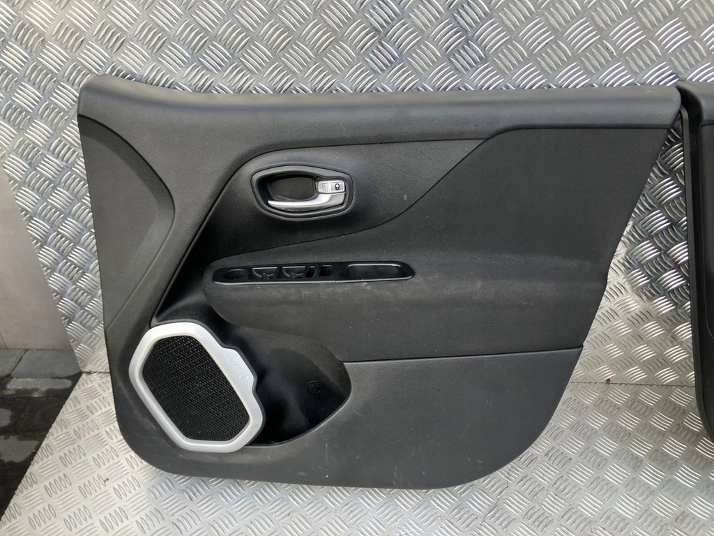 фото №1, Обшивка двері перед правий jeep renegade 14-