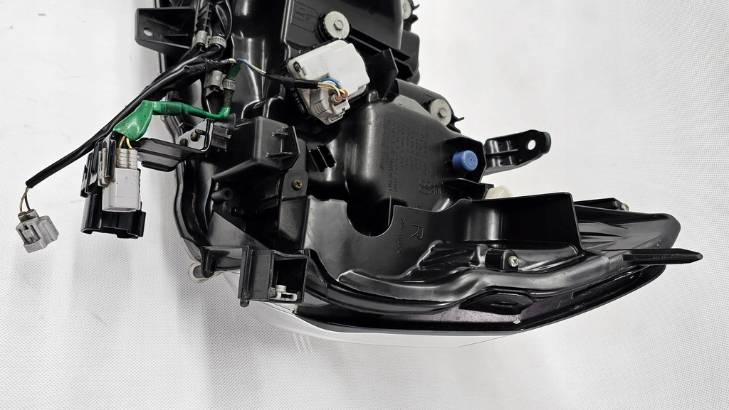 фото №10, Toyota land cruiser 200 lift 2019+ лампа перед правая full led