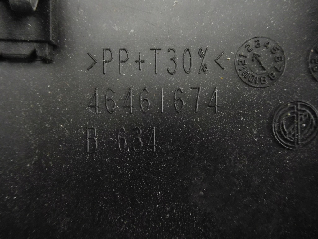 Защита панели приборной панели lancia lybra 46461674 в Украине