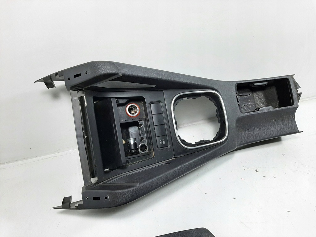 фото №9, Vw golf v 5d hb 06r туннель средний пепельница 1k0863243a