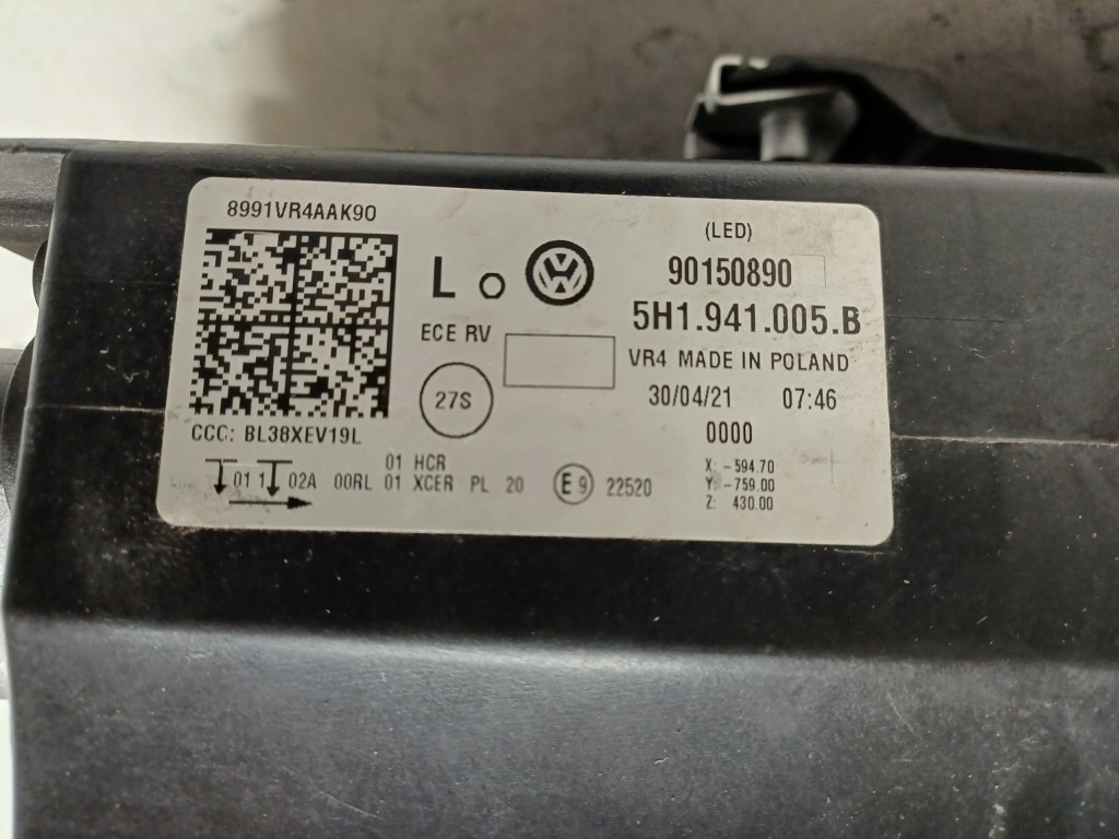 фото №9, Vw golf 8 viii 19- лампа левая перед led 5h194100b