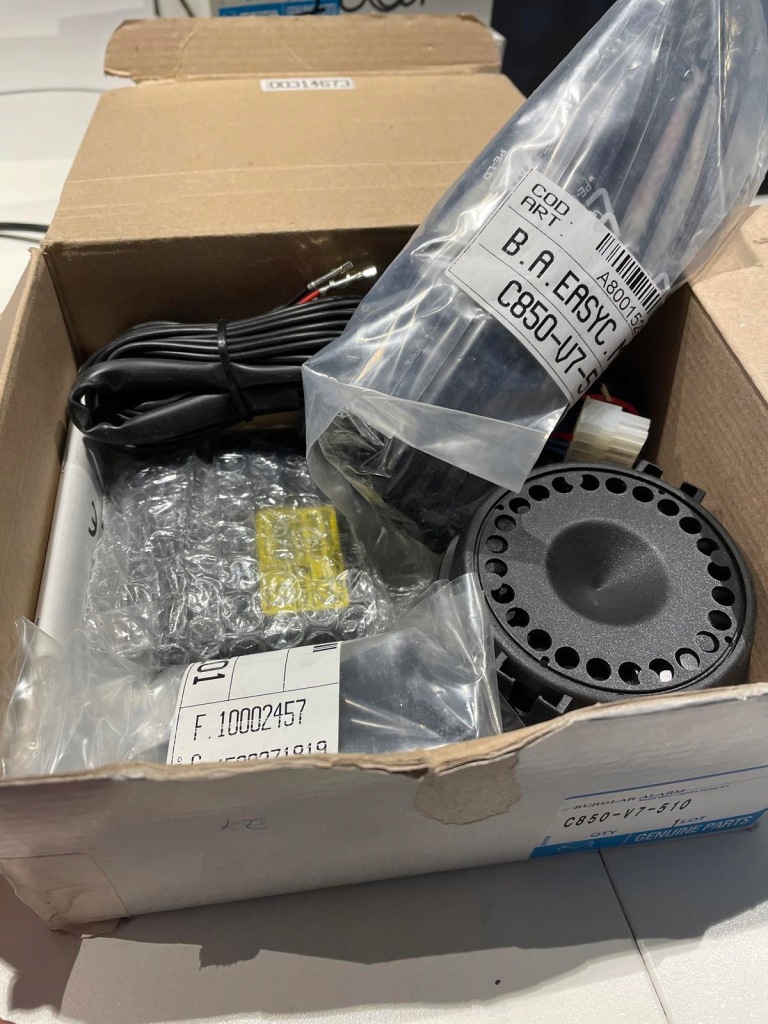 фото №1, Alarm заводський mazda cx-3 dk mazda2 dj