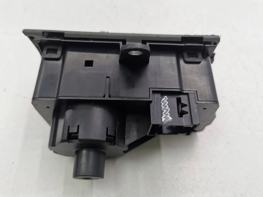 фото №7, Mercedes-benz c w203 2005 панели управление, переключатели