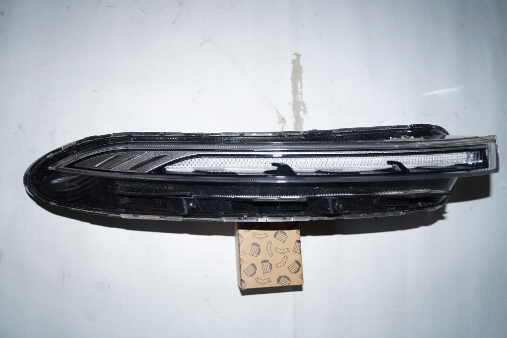 Купить Фара передняя правый  drl led hyundai bayon 92208-q06